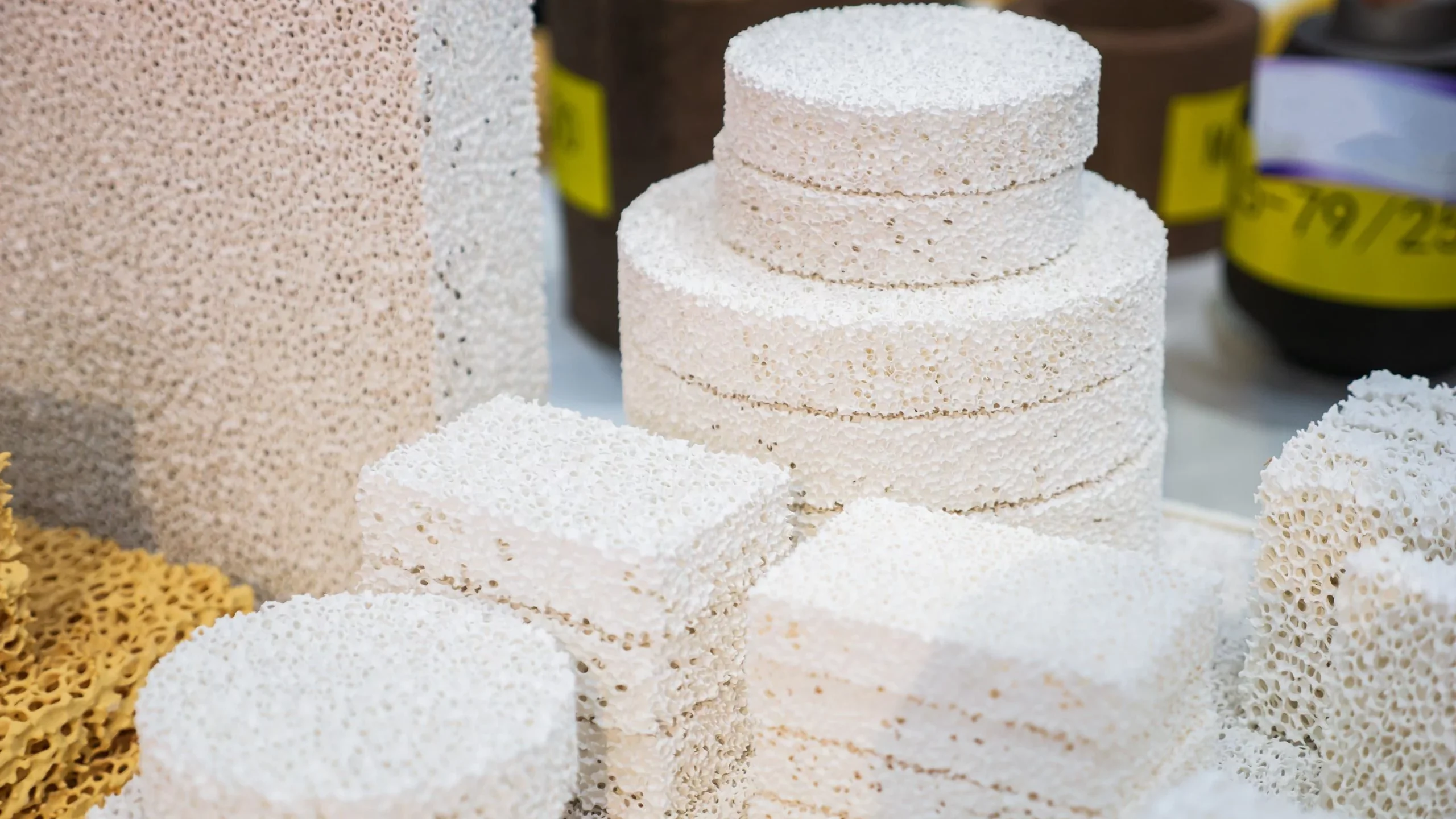 “Aluminum oxide powder (Al₂O₃) fine white industrial material for abrasives and ceramics.”